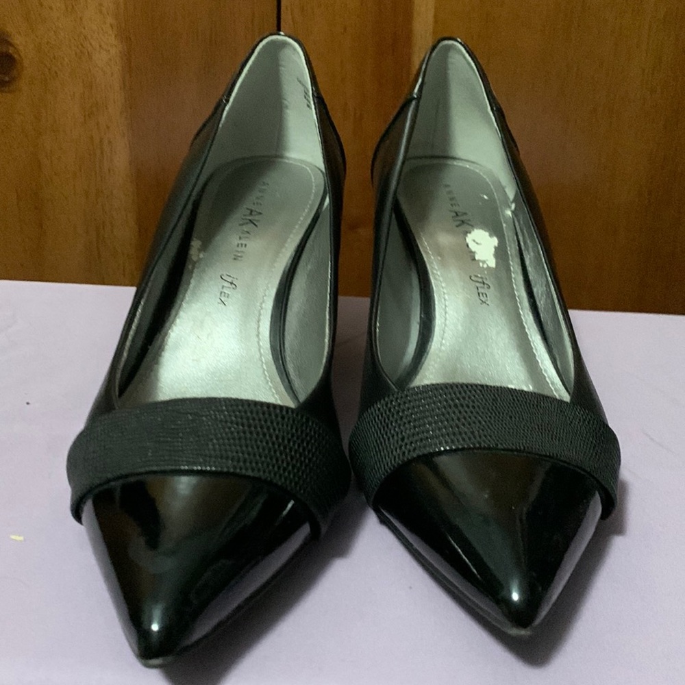 2” black shiny Anne Klein Heels